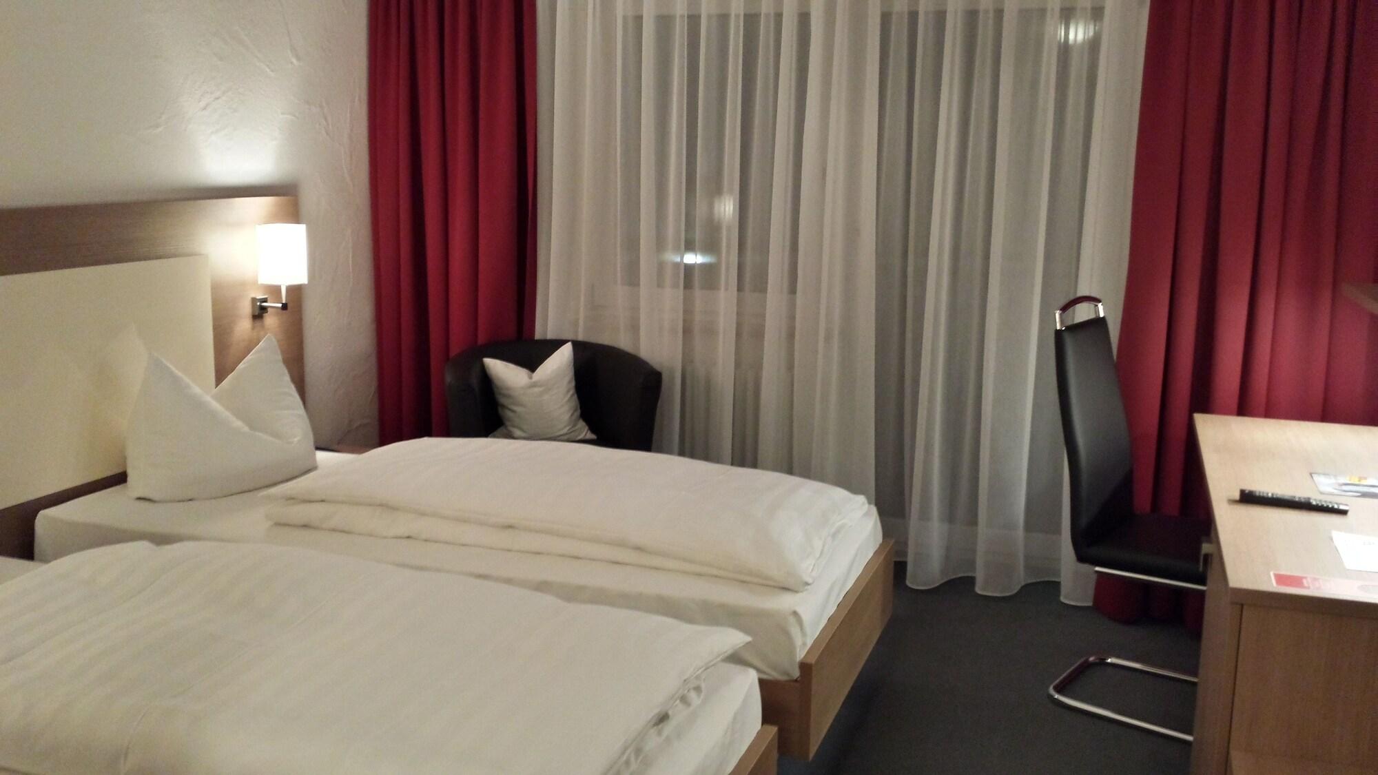 Ambassador Thecontinents Hotel Karlsruhe Exterior photo