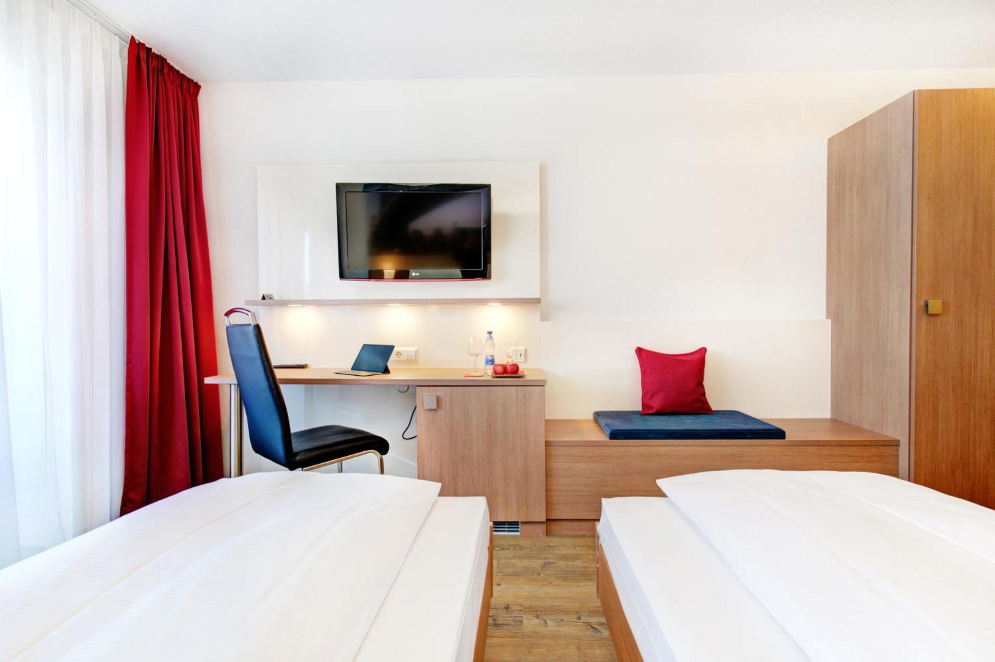 Ambassador Thecontinents Hotel Karlsruhe Exterior photo